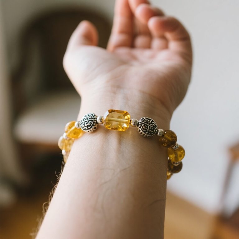 Ancient Craftsmanship & ICH Herbal Beads Bracelet with Yellow Citrine & Silver Filigree Cloud-Patterned Luck-Boosting Beads photo review