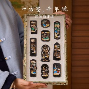 artisan silver storage box Hu Kaiwen micro ink strip West Lake scene engraving detail
